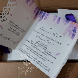 Invitație perforată manual lavander vibe