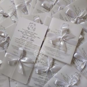 Invitație delicată pure white